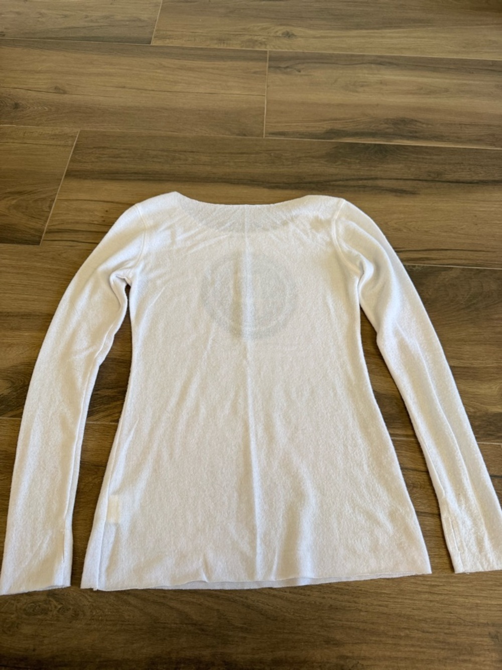 Pure Barre White Fuzzy Long Sleeve Top - Picture 4 of 6